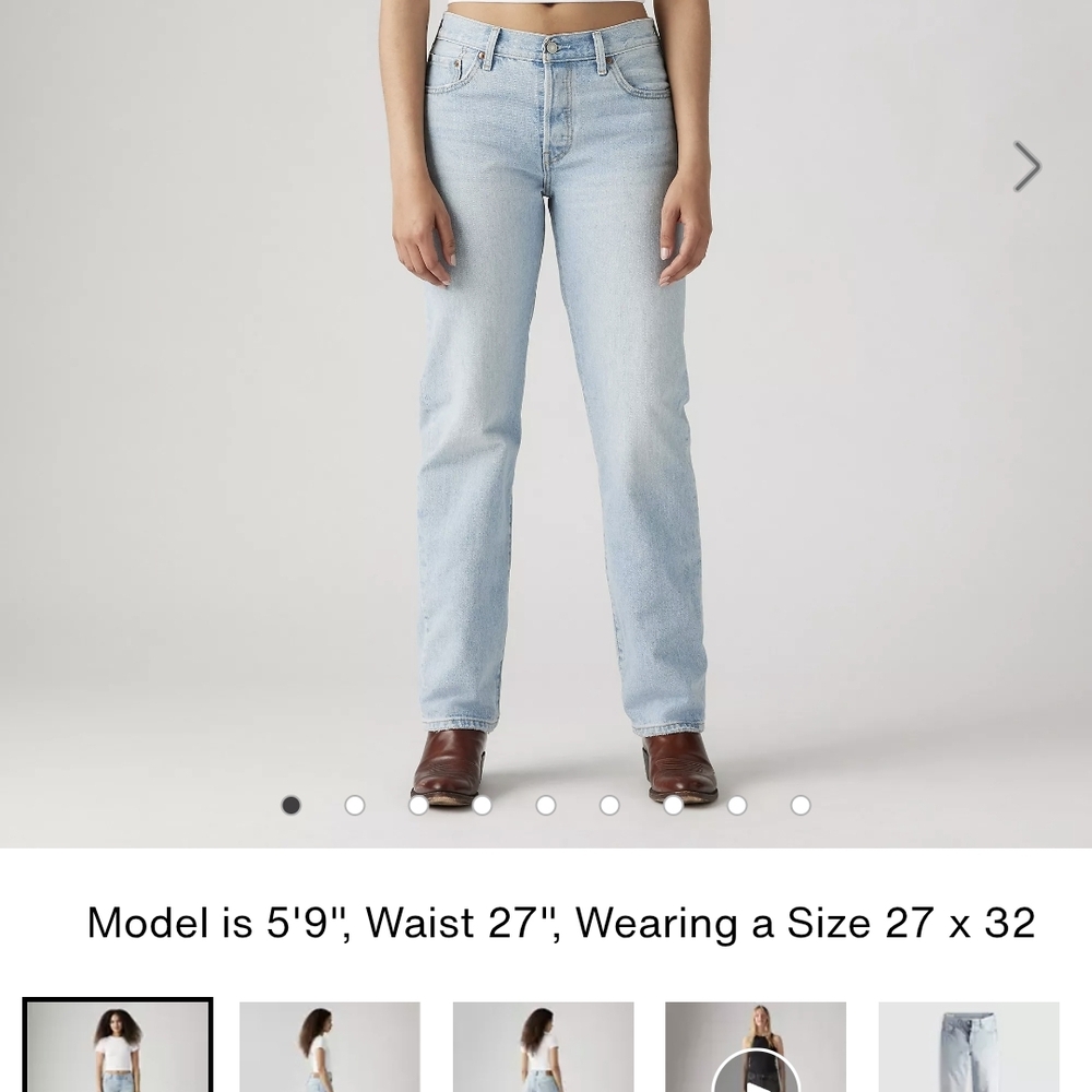 Levi's Women's Straight Leg Light Blue Jeans
